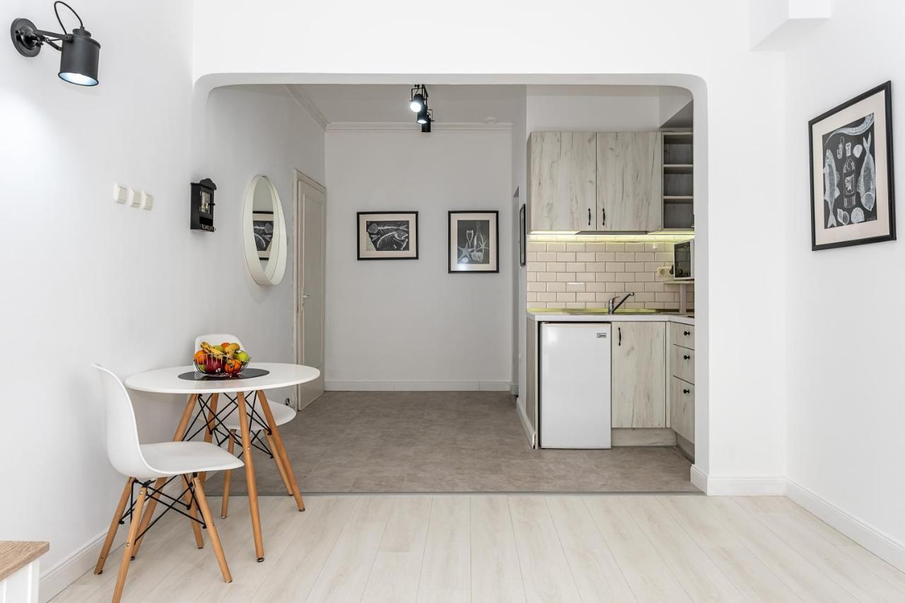 Jazz & Wine - Luxury Apartment By The Sea & Parking & Hbo & Netflix Varna Exteriör bild