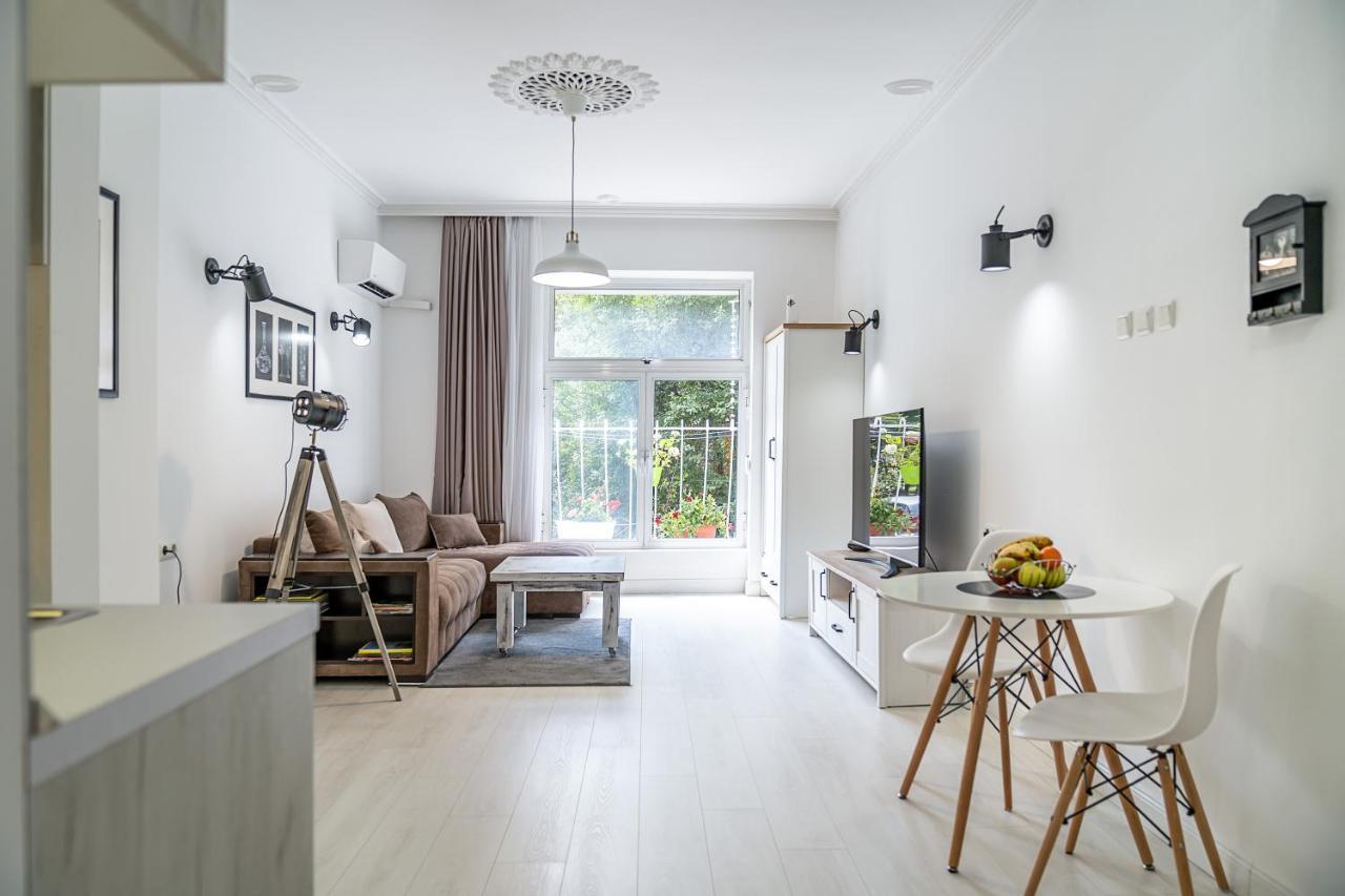 Jazz & Wine - Luxury Apartment By The Sea & Parking & Hbo & Netflix Varna Exteriör bild