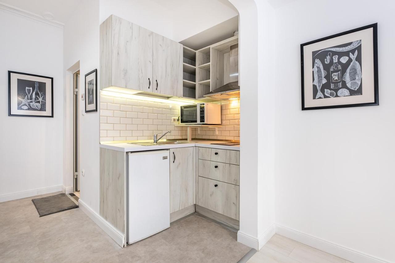 Jazz & Wine - Luxury Apartment By The Sea & Parking & Hbo & Netflix Varna Exteriör bild