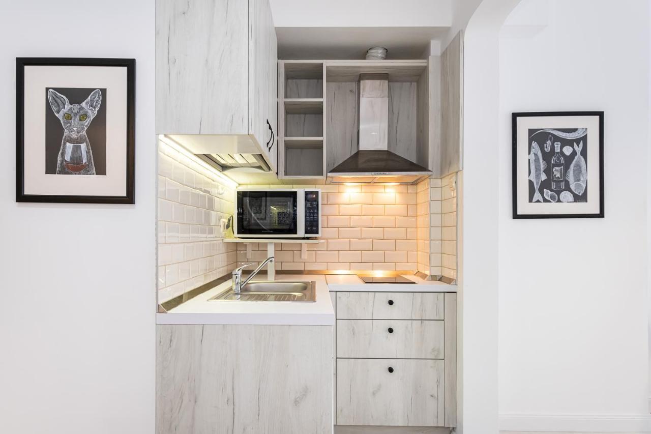 Jazz & Wine - Luxury Apartment By The Sea & Parking & Hbo & Netflix Varna Exteriör bild